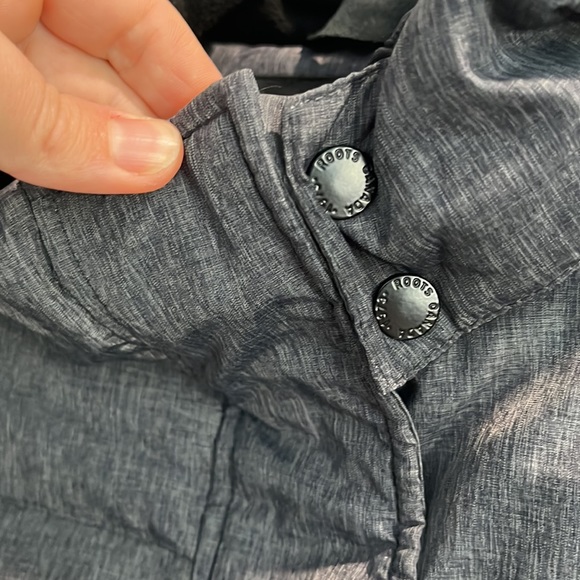 ROOTS Down Fill Winter Jacket - Picture 3 of 14